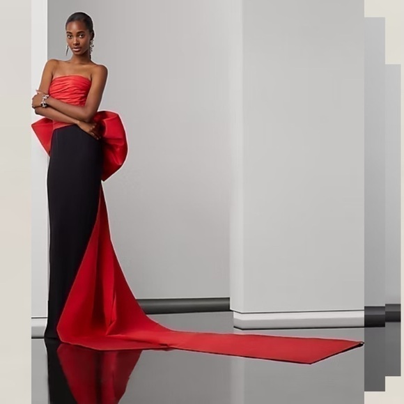 Ralph Lauren Purple Label Dresses & Skirts - Ralph Lauren purple label collection runway skirt as seen on Gigi Hadid,…   